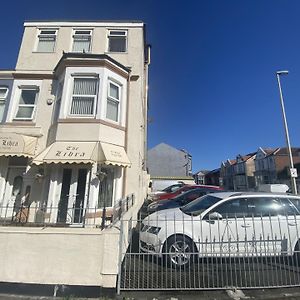 The Libra - Adults Only B&B With Carpark